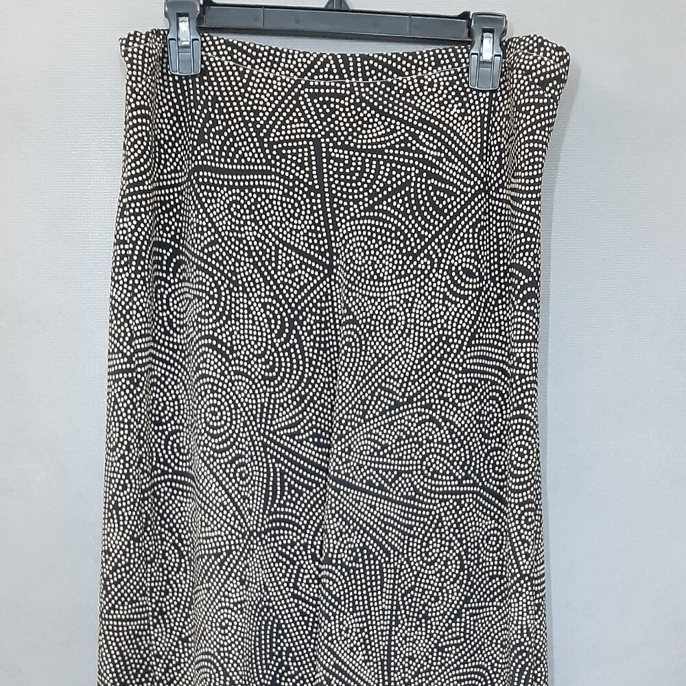 Woman's Long Skirt Size XL Pullon, Lightweight, Dark Brown/Beige, Elastic Waist